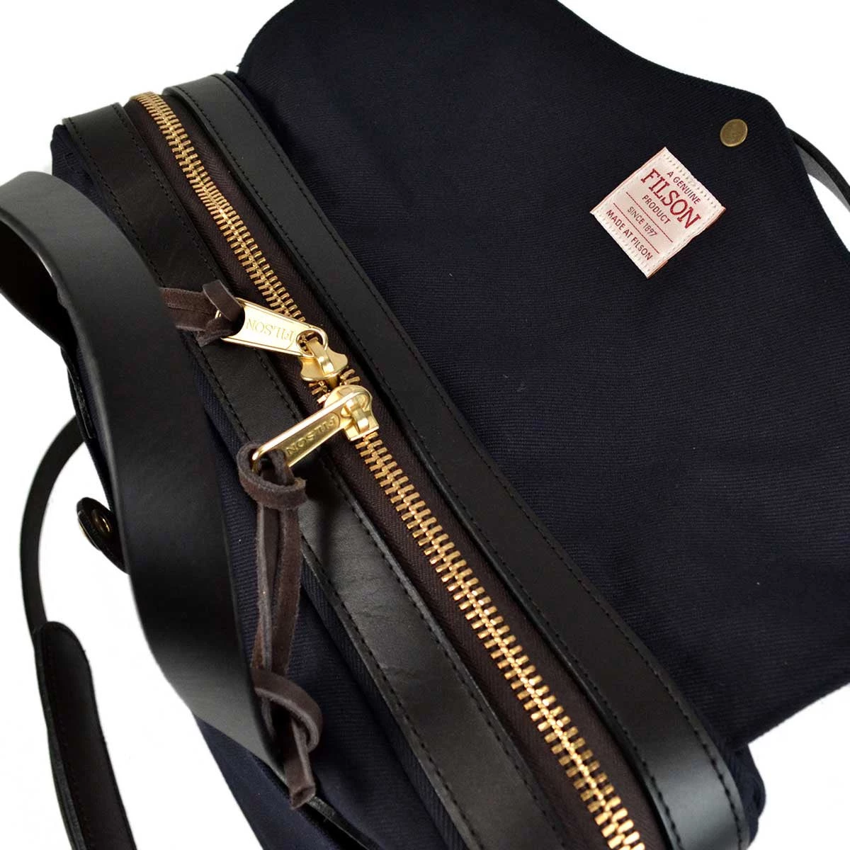FILSON ORIGINAL BRIEFCASE - NAVY 6 FILSON ORIGINAL BRIEFCASE - NAVY